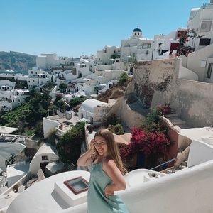 Meet your Posher, Arina